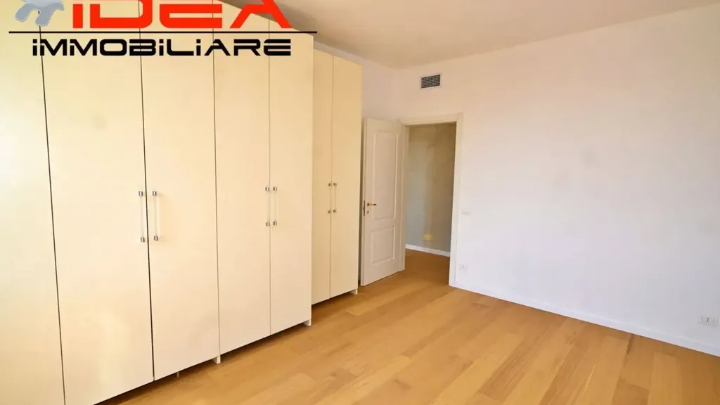 Chambres - Fully Rented Apartment with Ascender in Modena