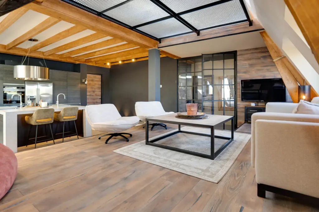 Elutuba - Renovated Gallery Flat with Rooftop in Coolhaven
