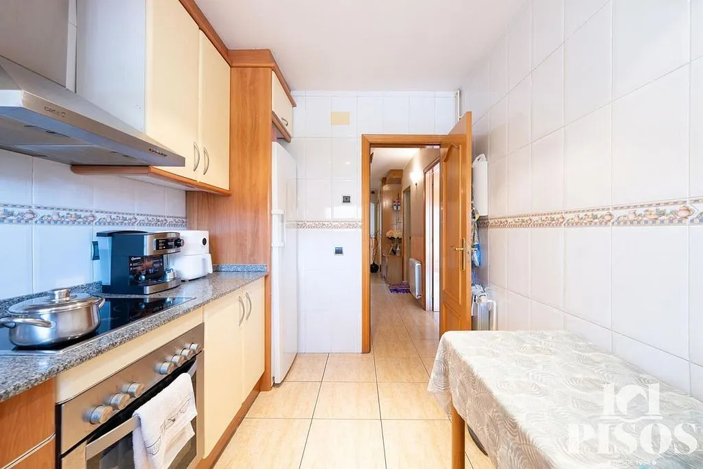 Terraced House with Balcony in Ca n'Oriol