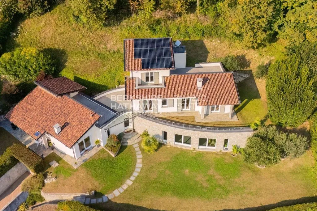 Õhuvaade - Luxury Villa with Lake Views in Cernobbio