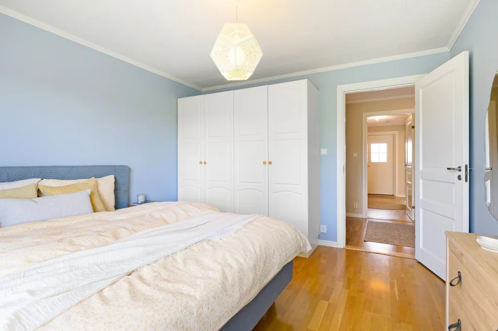 Bedrooms - Spacious Terraced House with Terrace in Quiet Area