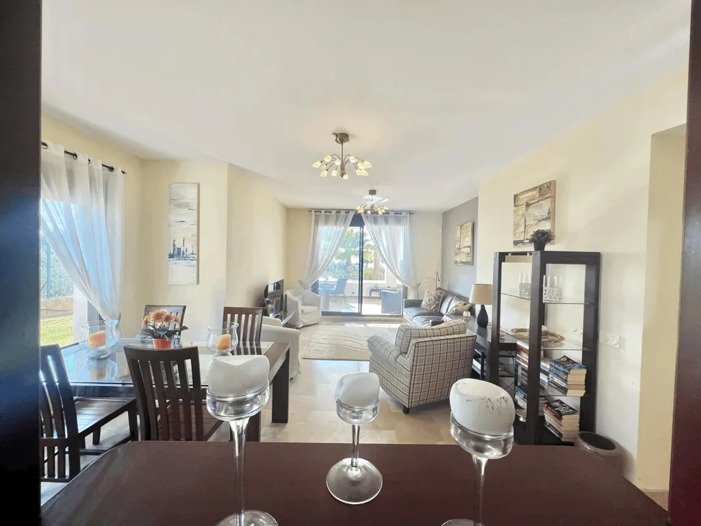 Salle à manger - Beachfront Apartment with Sea Views in La Alcaidesa