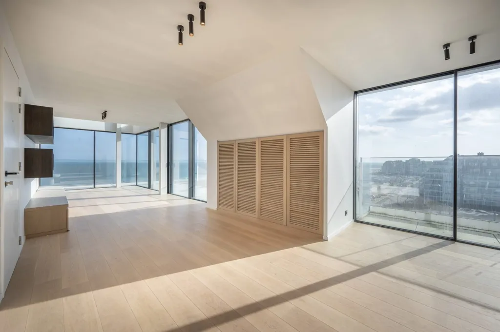 Elutuba - Corner Duplex with Sea Views in Luxurious Setting