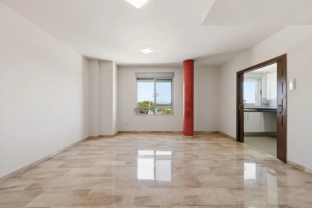Pièces - Duplex with Terrace in Catarroja