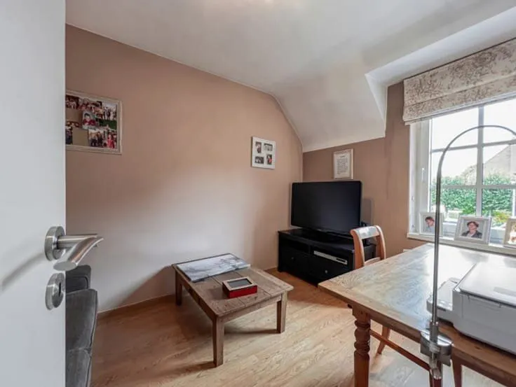 4-bedroom house in BE