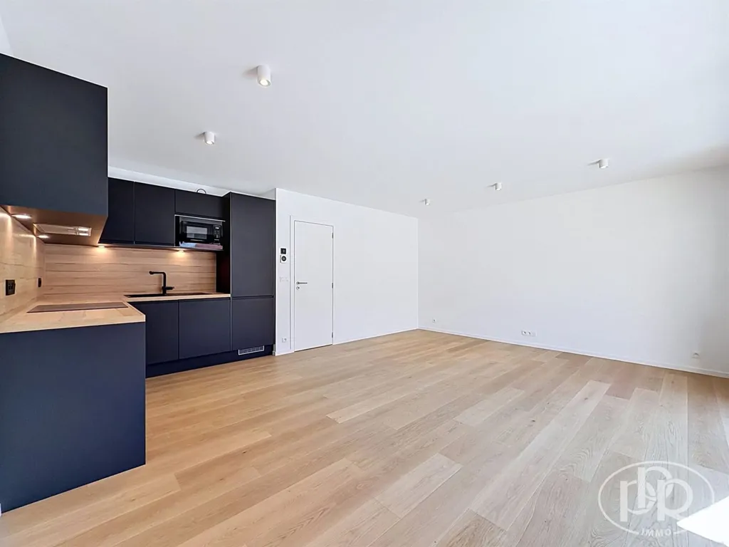 Köök - Modern Apartment with Terrace in City Centre