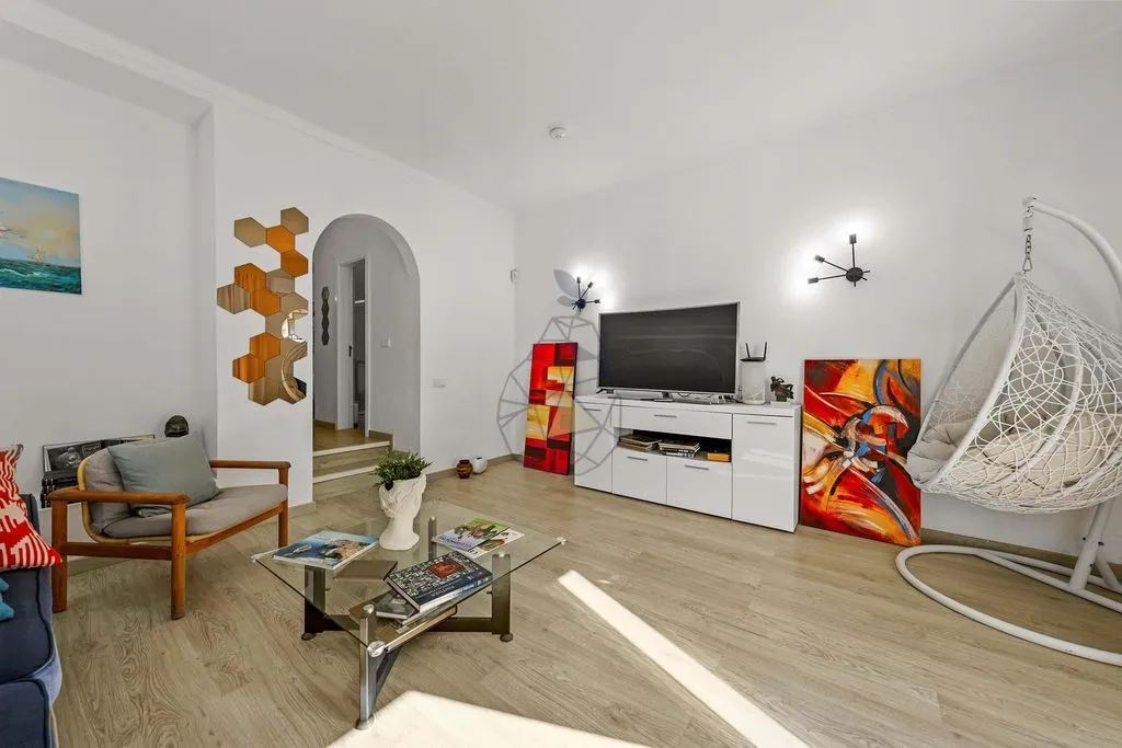 Living Room - 2-Bedroom Villa with Private Garden in Albufeira