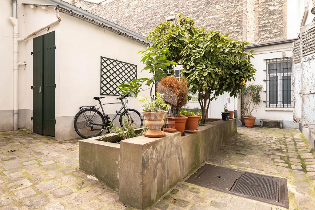 Giardino - 3-Bedroom Parisian Flat with West Exposure