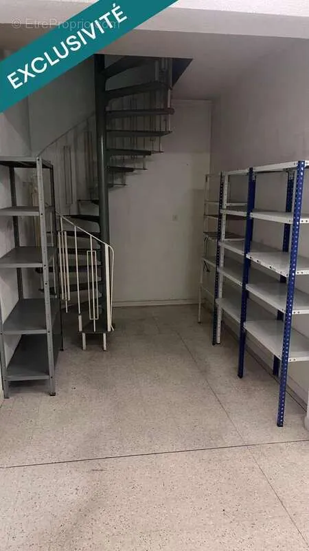 Garage - Local médical avec forte demande à Marseille-13e