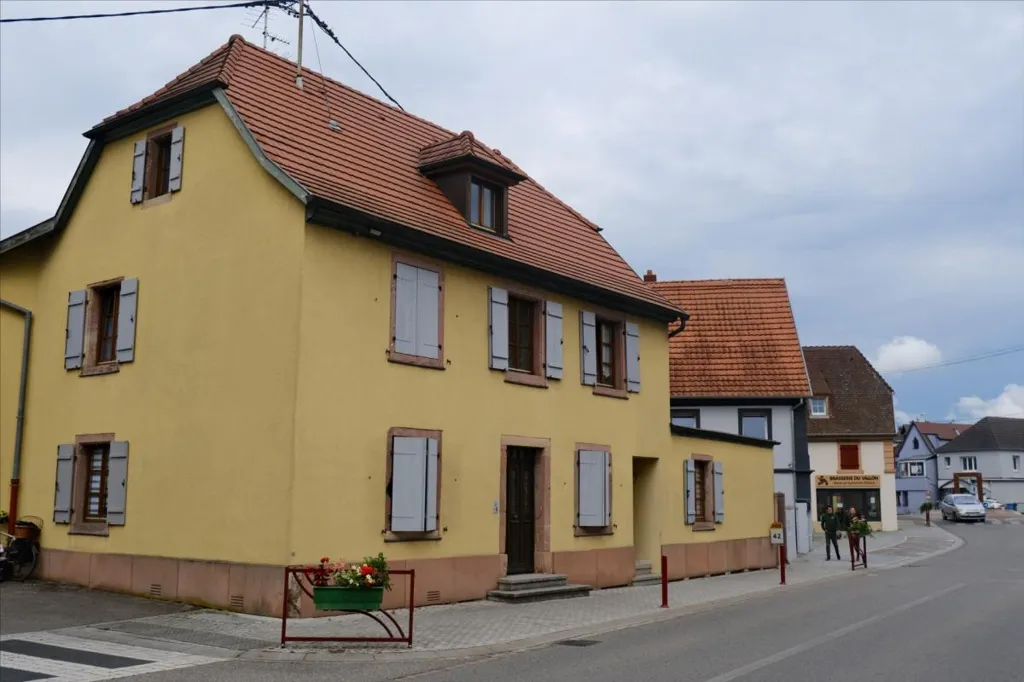 Exterior - F2 Flat with Parking in Bollwiller