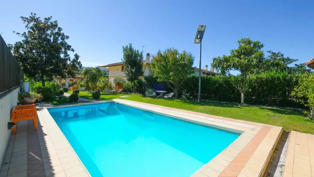 Piscine - Villa with Pool and Garden in Frascati