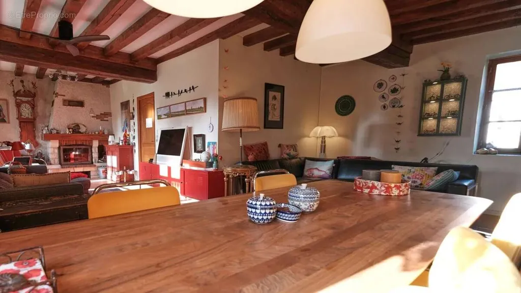 Söögituba - Authentic House with Panoramic View in Champallement