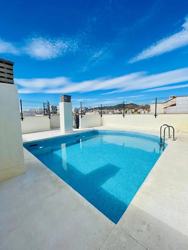 Bassein - 2-Bedroom Apartment with Pool in Carranque