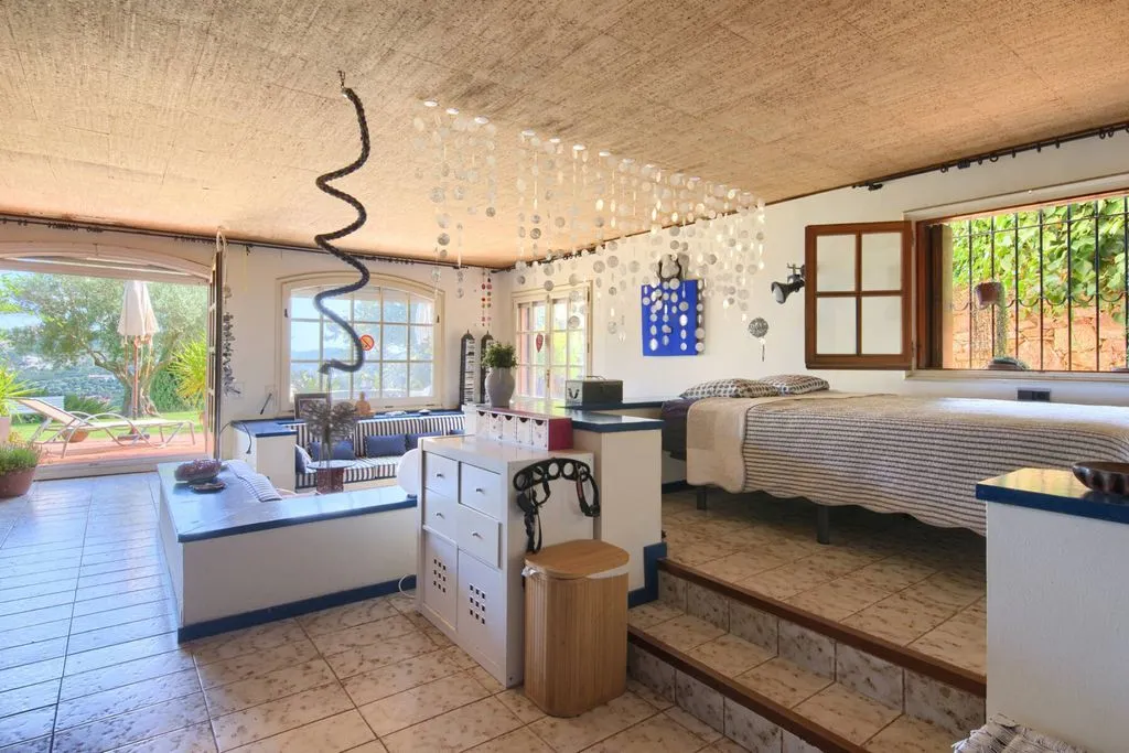 Bedrooms - Mediterranean House with Sea Views in Begur