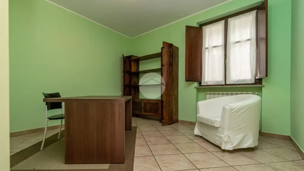 Office - Apartment with Balcony in Giaveno Centre