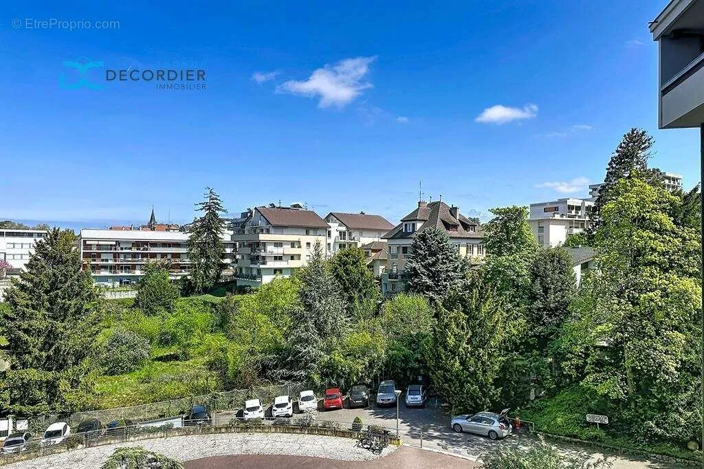 Balcon - Appartement Traversant avec Vue Lac à Thonon-les-Bains