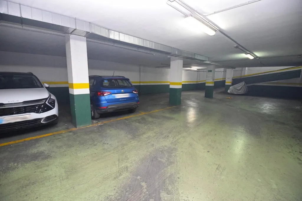 Garaaž - Garage with Easy Access in El Ejido
