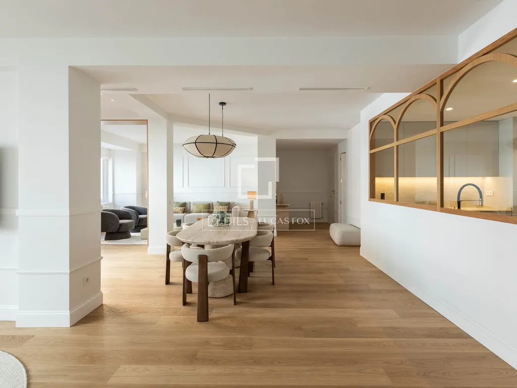 Living Room - Luxury Flat with High Ceilings in Salamanca