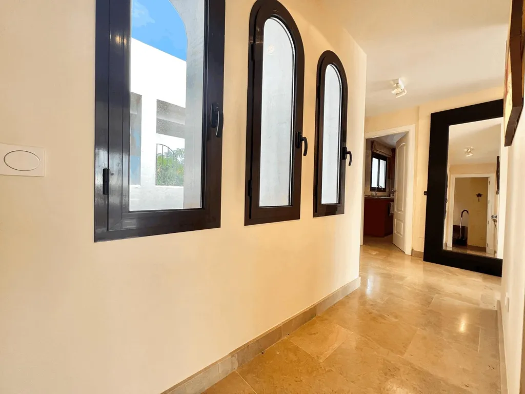Entrée - Penthouse with Sea Views in La Alcaidesa