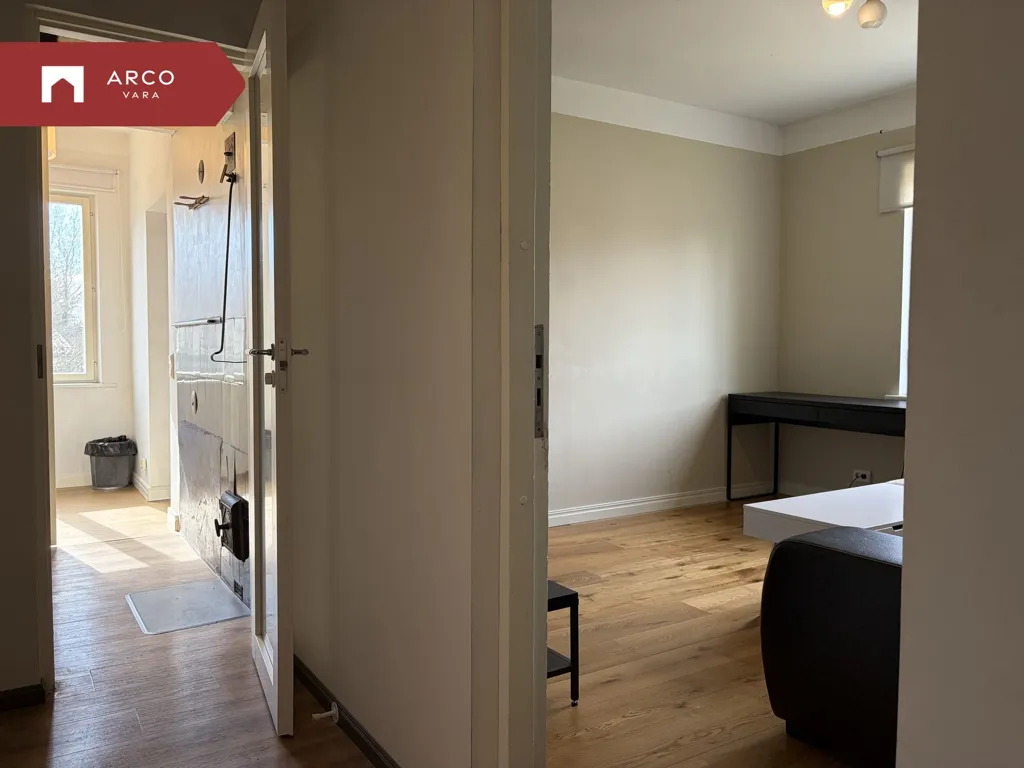 Appartement 2 pièces à EE