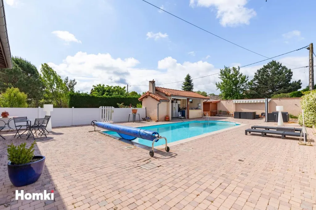 Piscine - Maison avec Piscine et Jardin à Bruguières