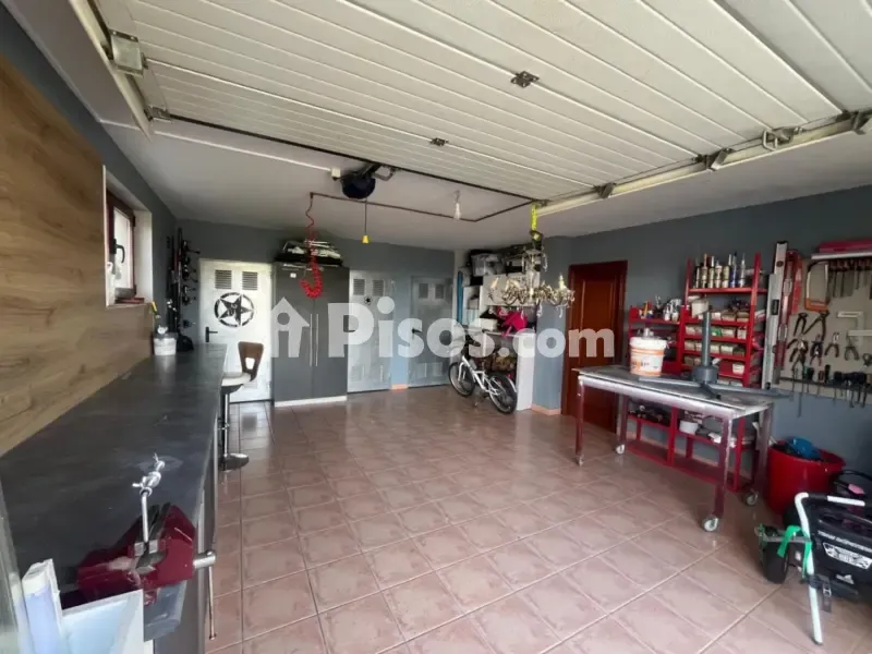 Garage - Ready-to-Move Chalet with Garden in Sada