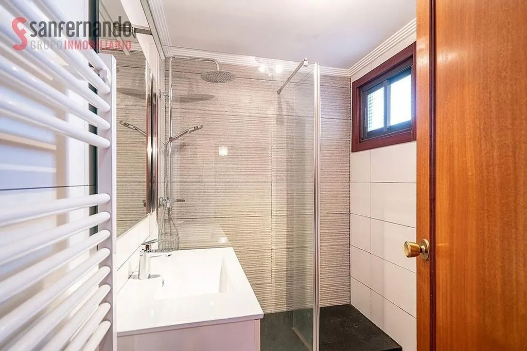 Salles de bain - Apartment with Terrace in Gerardo Diego, Santander