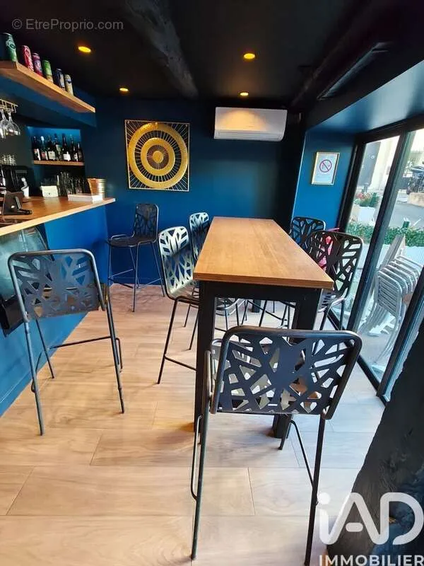 Sala da pranzo - Renovated Commercial Space in Vence