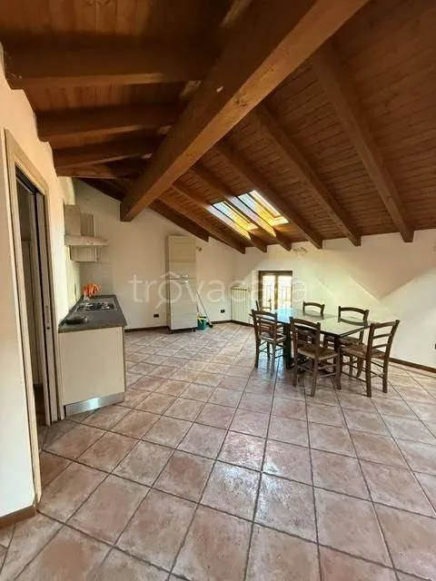 Sala da pranzo - Spacious Flat with Balcony in Sesto Calende