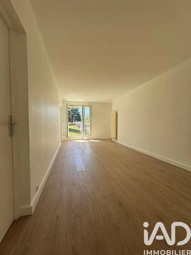 Elutuba - Refurbished Flat with Parking in La Croix Blanche
