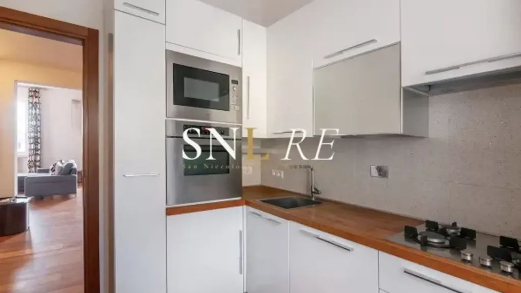 Cuisine - Luxury Apartment with Balcony in Florence