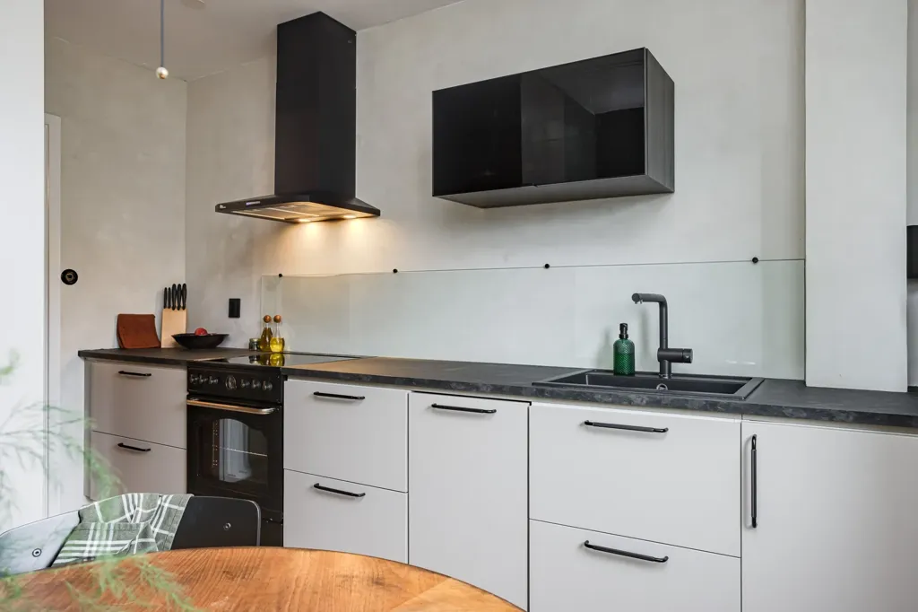 Cuisine - Apartment with Balcony in Halland
