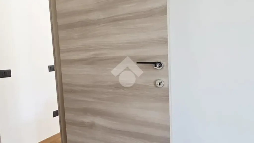 hallway_entrance
