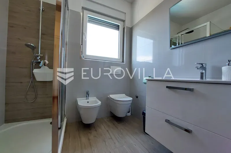 Vannitoad - Modern House with Pool near Pula, Istria