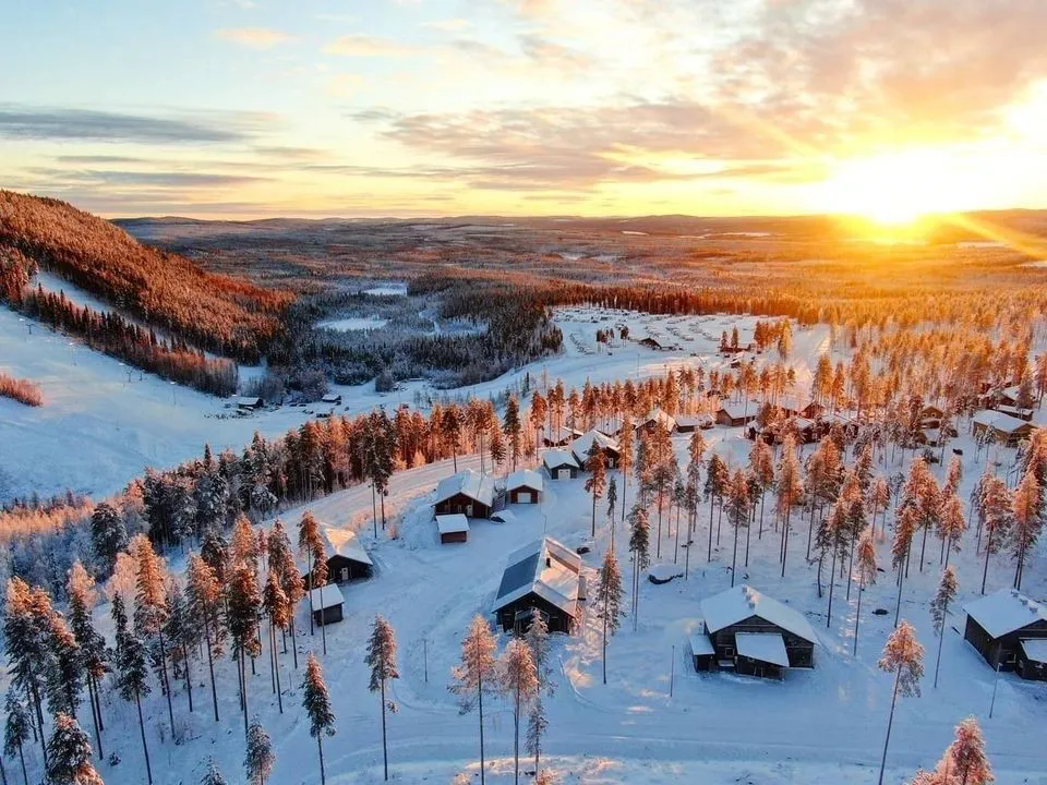 Plot with Lake View and Ski Access in Storklinten