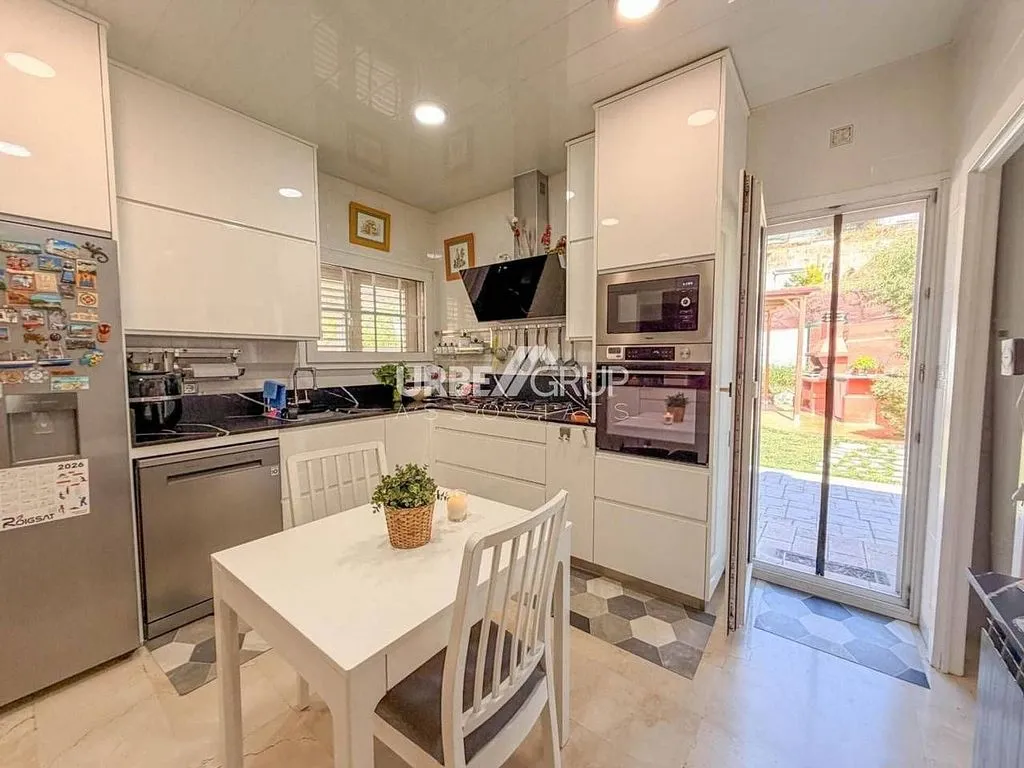 Cuisine - Luxury House with Pool in Castellbisbal