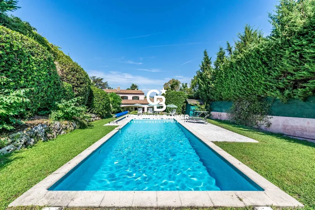 Piscine - Villa Provençale avec Piscine au Cap d'Antibes