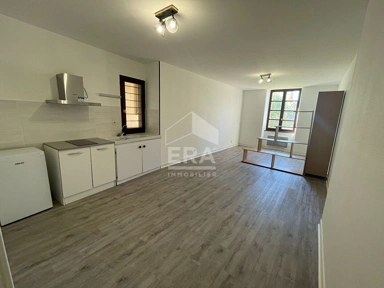 Kitchen - Studio with Garden View in Rodez