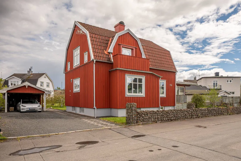 5-toaline maja asukohas Tidaholms kommun