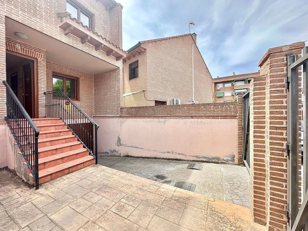 Extérieur - Patio-Backed Chalet in Mejorada del Campo