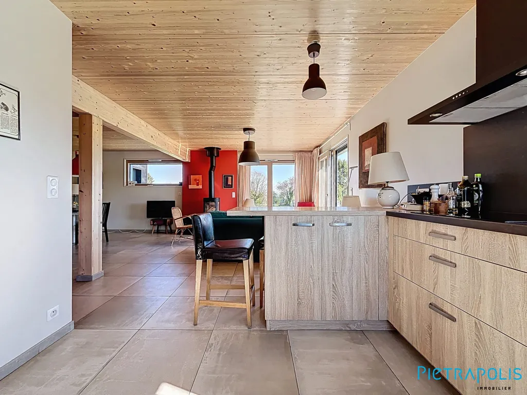 Cuisine - Villa avec Jardin et Terrasse à Échenevex