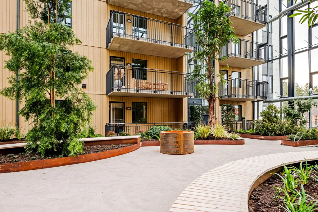 Aed - Modern Flat with Balconies in Innovatum