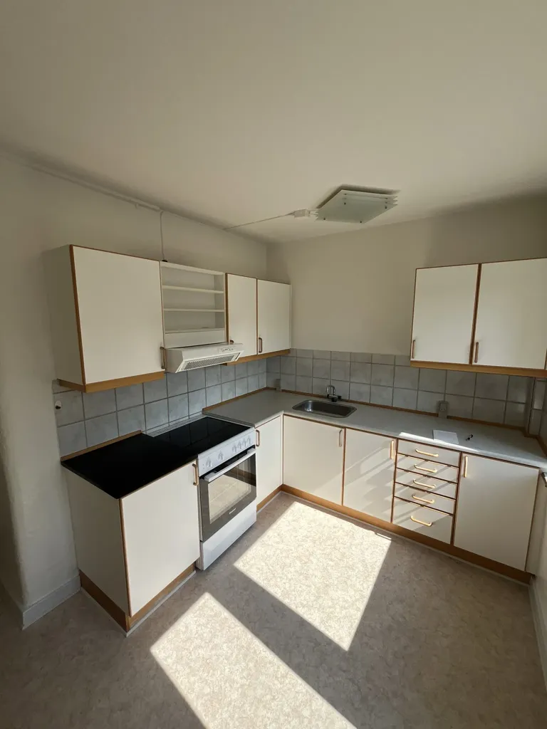 Köök - 2-Bedroom Flat with Balcony in Lys