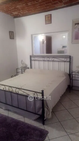 Camere da letto - Rustic 2-Bedroom Flat in Asti