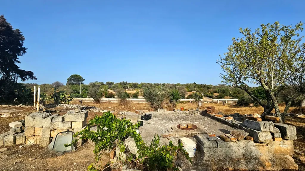 Jardin - Trullo with Olive Grove in Carovigno