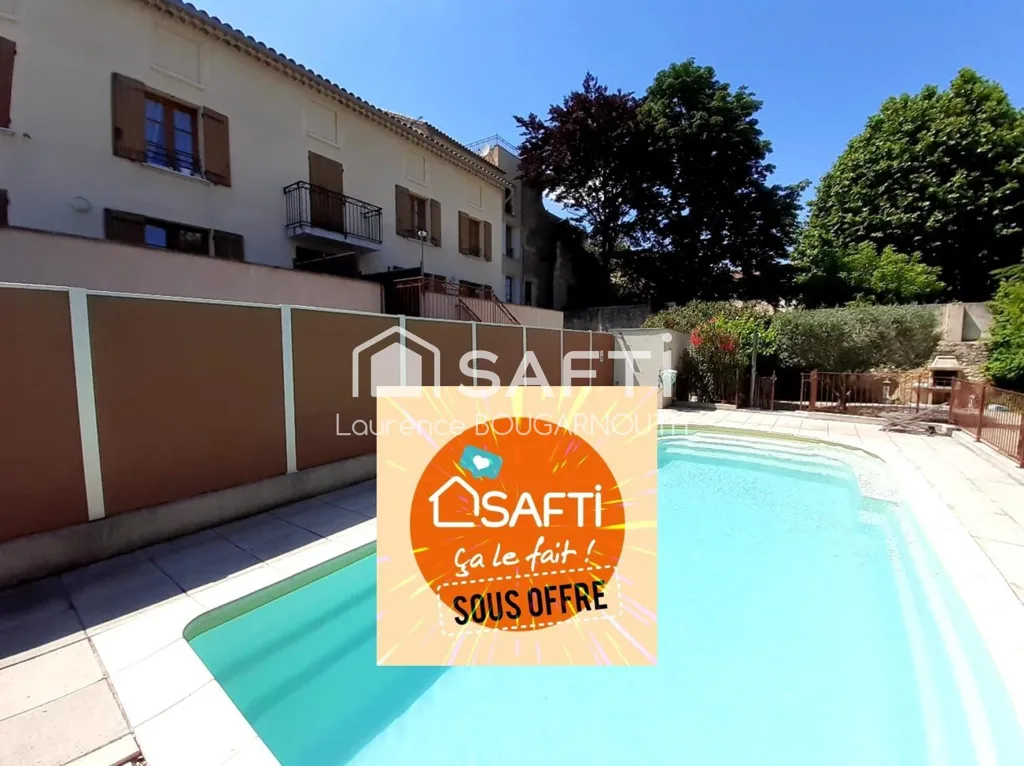 Piscine - Appartement avec Terrasse et Piscine à Roquemaure
