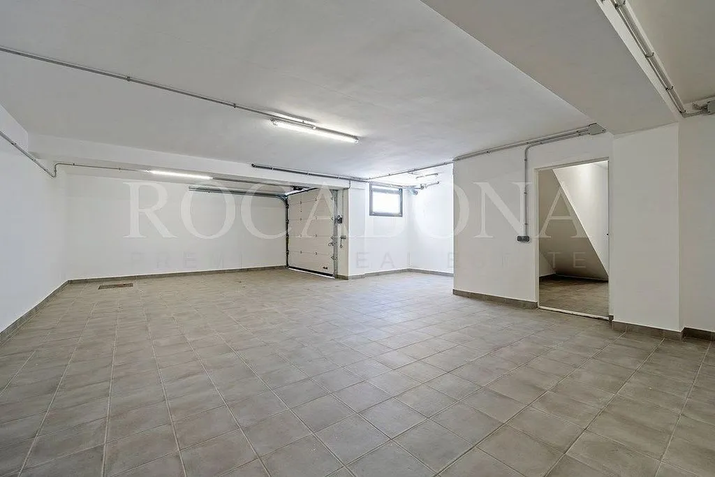 Garage - Luxury Villa with Pool near Cambrils Beach