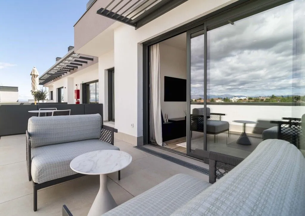 Terrasse - Luxury Flat with Pool in La Moraleja, Madrid