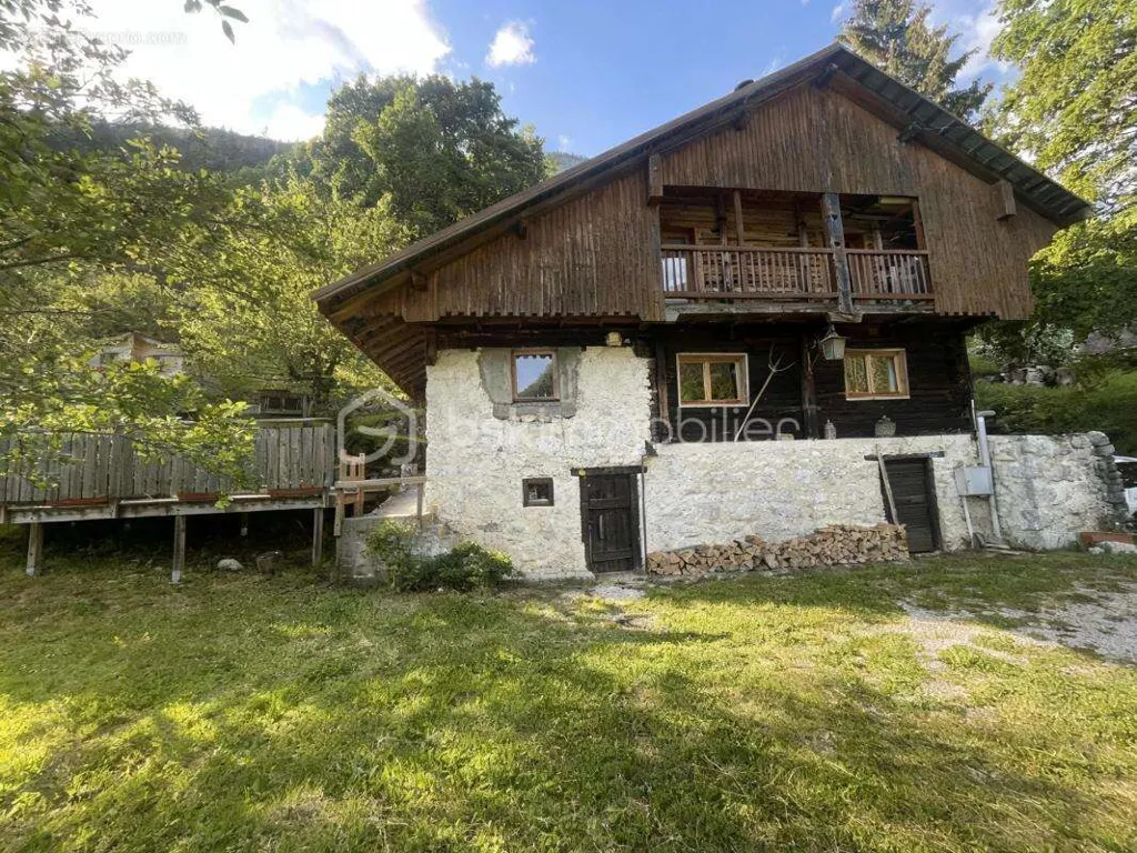 Extérieur - Chalet Authentique de 1872 avec Terrasses à Thônes