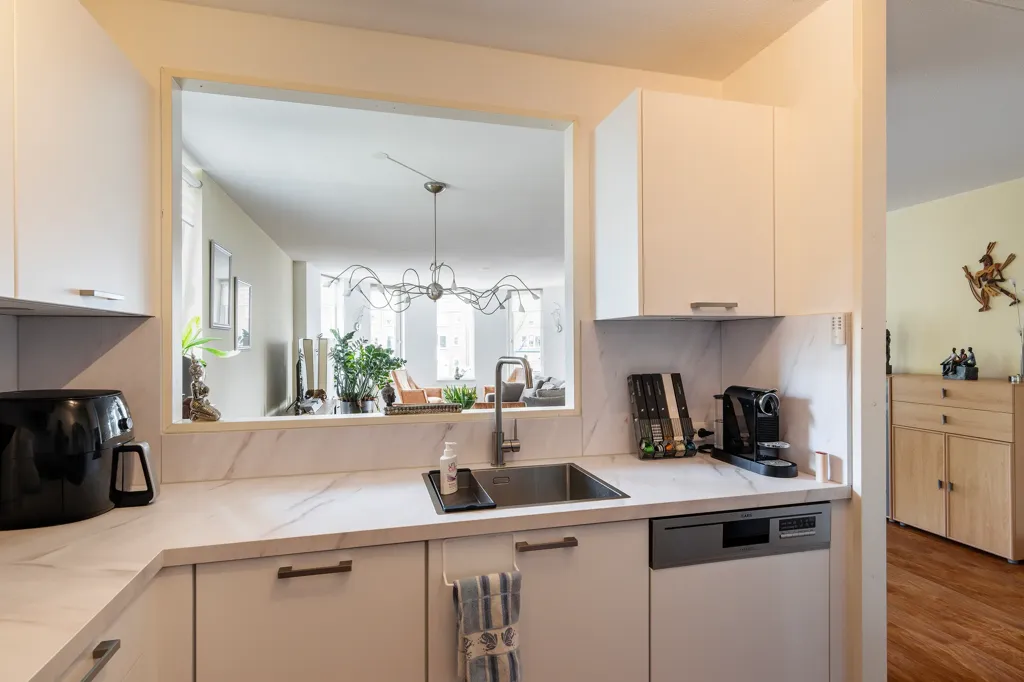 3-toaline korter asukohas Schiedam